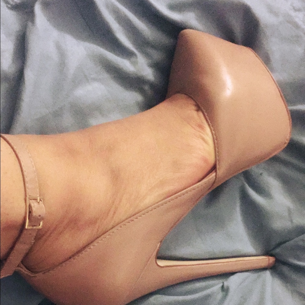Steve Madden heel